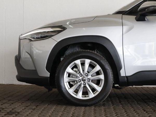 2023-Toyota-Corolla-Cross-18-XI image:6