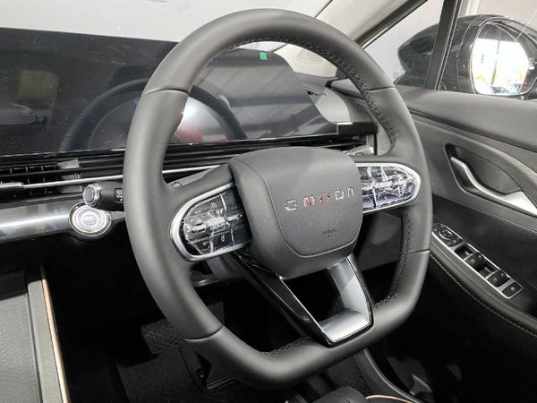 2026-Omoda-C5-15T-Luxury-X image:15