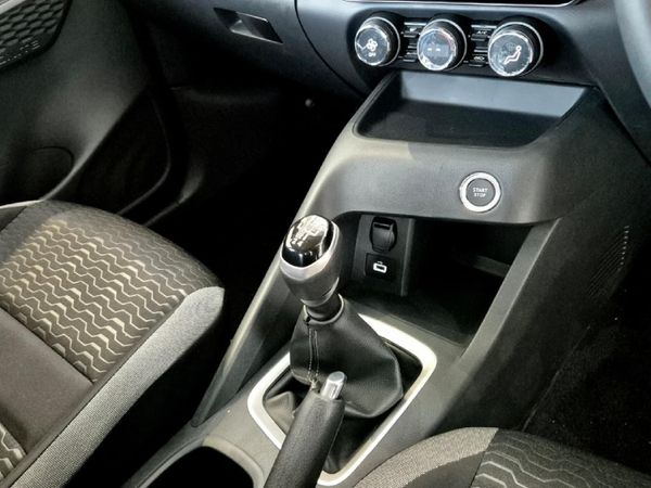 2026-Nissan-Magnite-10-Acenta image:3