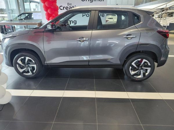 2026-Nissan-Magnite-10-Visia-AMT image:2