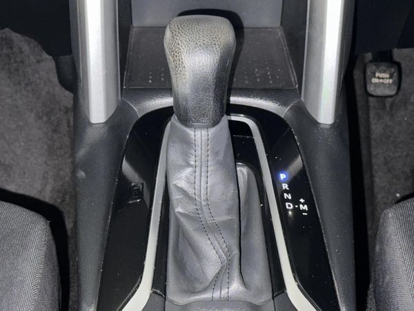 2023-Toyota-Corolla-Cross-18-XI image:10