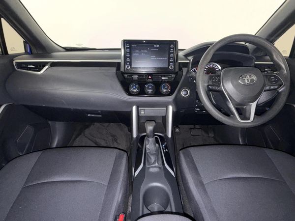 2023-Toyota-Corolla-Cross-18-XI image:1