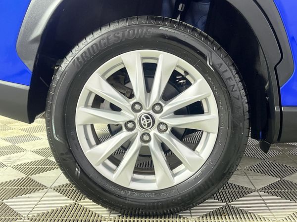2023-Toyota-Corolla-Cross-18-XI image:7