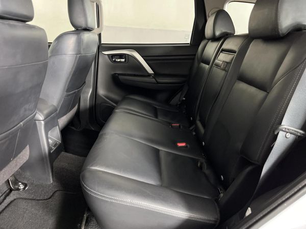2022-Mitsubishi-Pajero-Sport-24D-Auto image:2