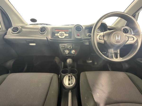 2015-Honda-Brio-12-Comfort-5-dr-Auto image:1