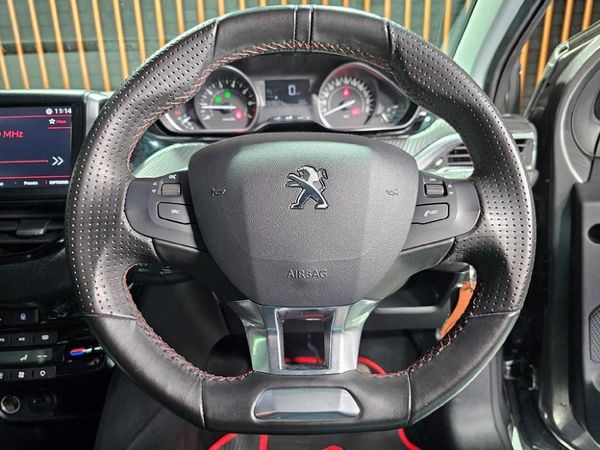 2019-Peugeot-208-12T-PureTech-GT-Line-5-dr image:10
