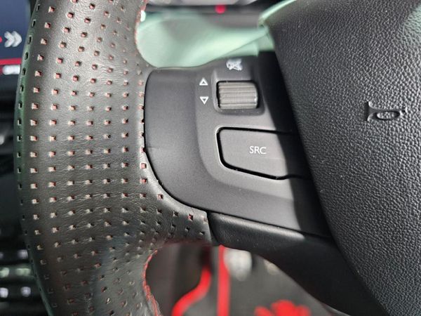 2019-Peugeot-208-12T-PureTech-GT-Line-5-dr image:14
