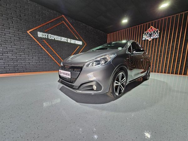 2019-Peugeot-208-12T-PureTech-GT-Line-5-dr image:3