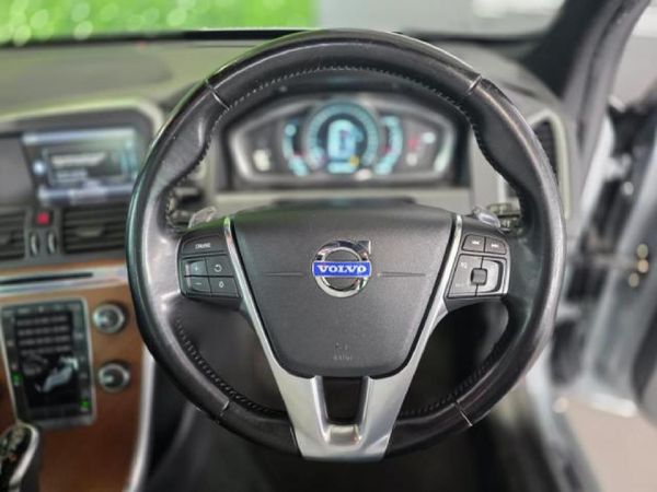 2014-Volvo-XC60-D4-Excel-Auto-Drive-E image:16