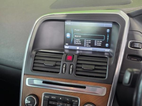 2014-Volvo-XC60-D4-Excel-Auto-Drive-E image:18
