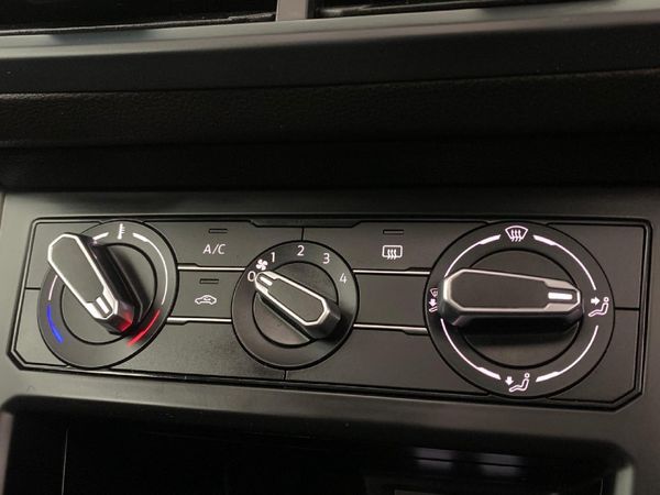 2023-Volkswagen-Polo-10-TSI-Life image:14
