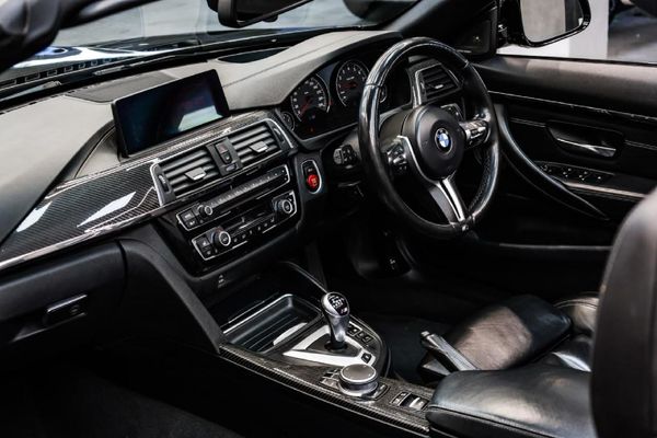 2019-BMW-M4-Convertible-Auto image:16