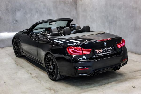 2019-BMW-M4-Convertible-Auto image:3