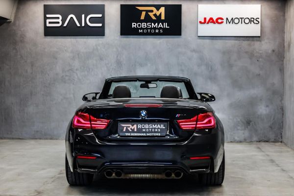 2019-BMW-M4-Convertible-Auto image:4