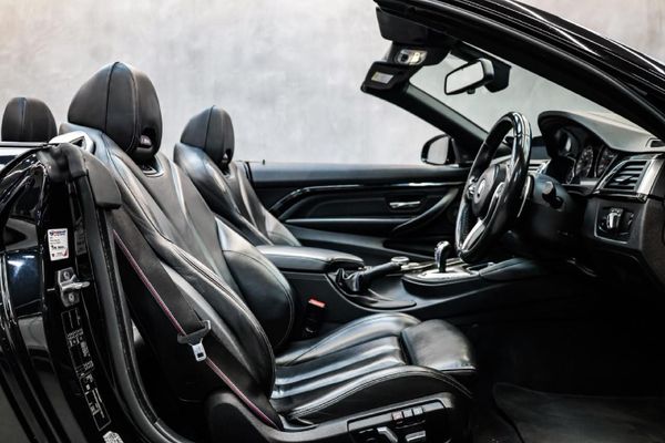 2019-BMW-M4-Convertible-Auto image:7