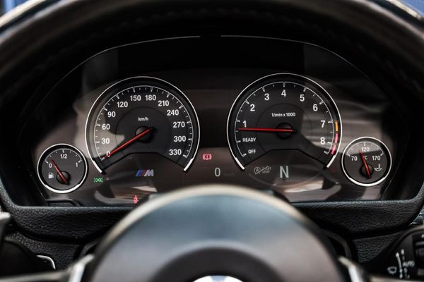 2019-BMW-M4-Convertible-Auto image:8