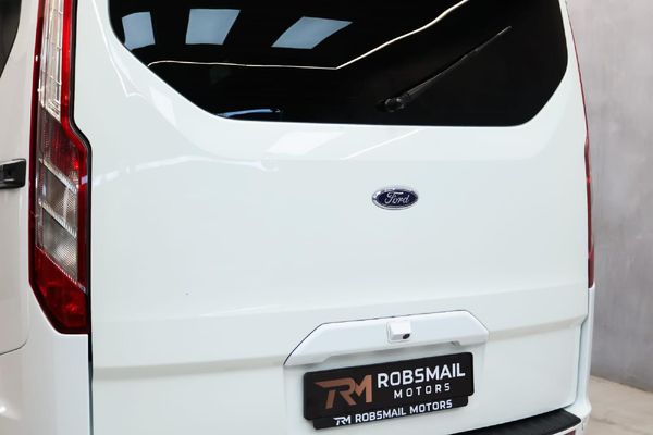 2016-Ford-Tourneo-Custom-LTD-22-TDCi-SWB-114kW image:4