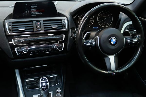 2016-BMW-2-Series-M235i-Coupe-Auto image:9