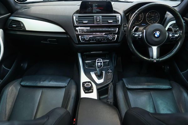 2016-BMW-2-Series-M235i-Coupe-Auto image:10
