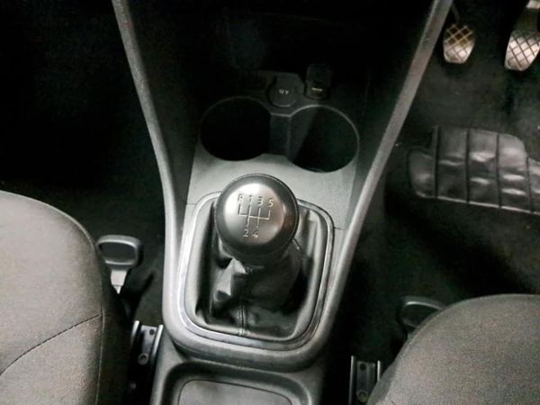 2025-Volkswagen-Polo-Vivo-14 image:18
