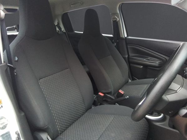 2025-Toyota-Vitz-10-XR image:9