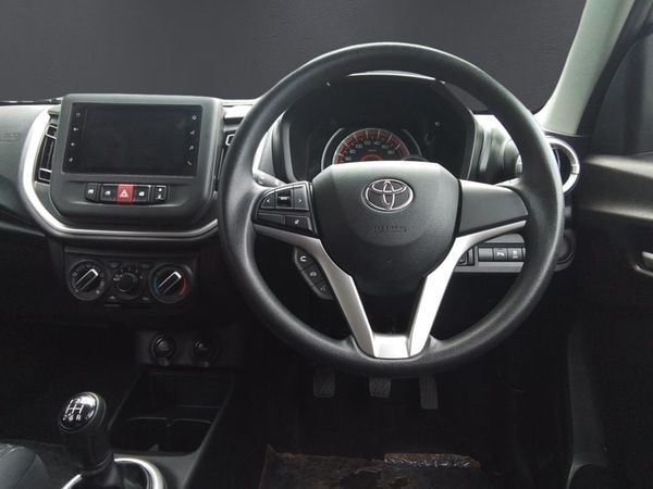 2025-Toyota-Vitz-10-XR image:10