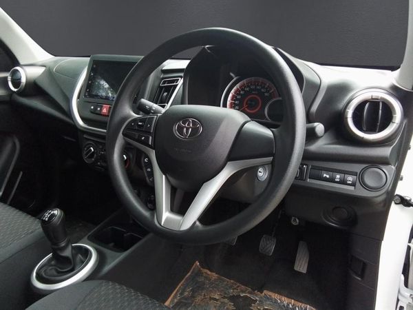 2025-Toyota-Vitz-10-XR image:8