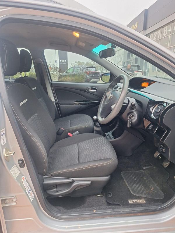 2019-Toyota-Etios-Cross-15-XS-5-dr image:10