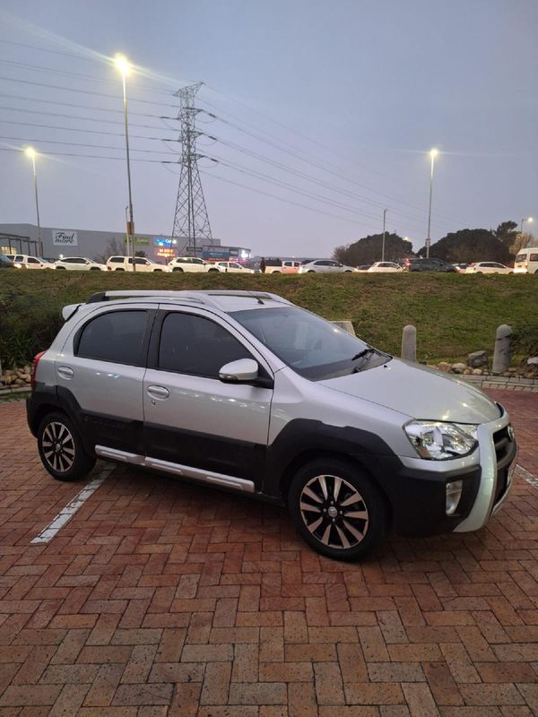 2019-Toyota-Etios-Cross-15-XS-5-dr image:1