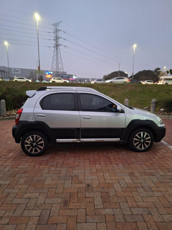 2019-Toyota-Etios-Cross-15-XS-5-dr image:2