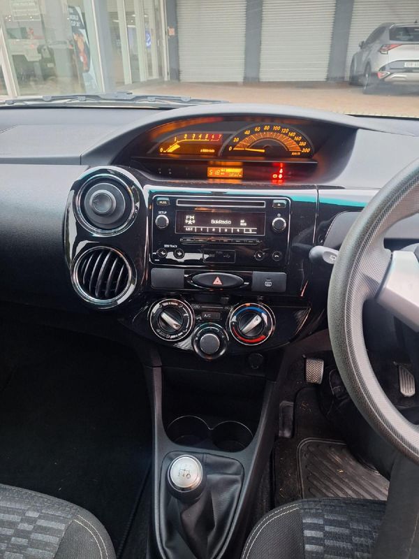 2019-Toyota-Etios-Cross-15-XS-5-dr image:7