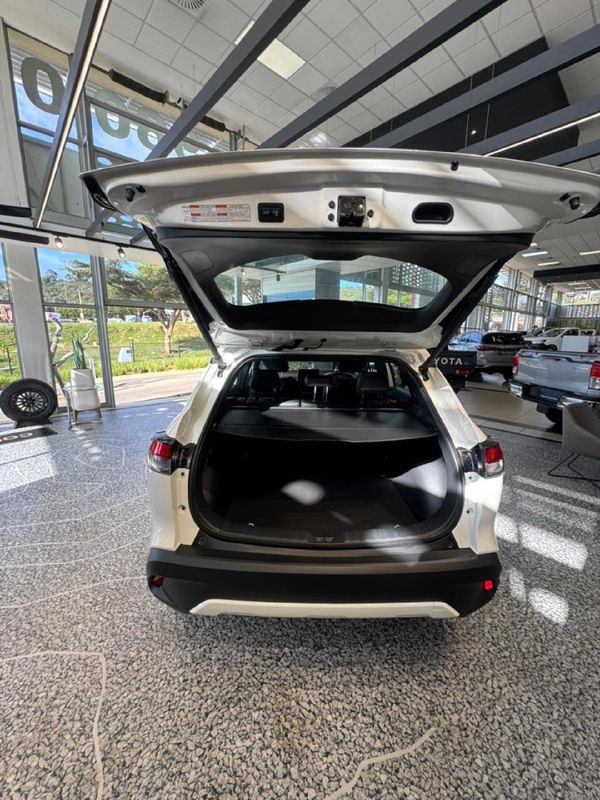 2026-Toyota-Corolla-Cross-18-XR image:6