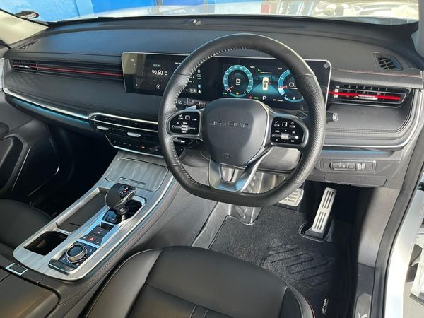 2025-Jetour-X70-Plus-15T-Deluxe image:3