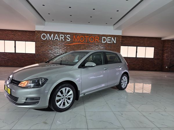2014-Volkswagen-Golf-VII-20-TDI-Comfortline image:2
