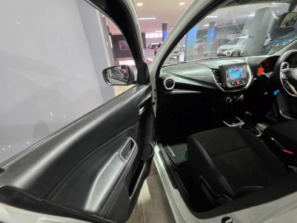 2024-Toyota-Vitz-10-XR image:18