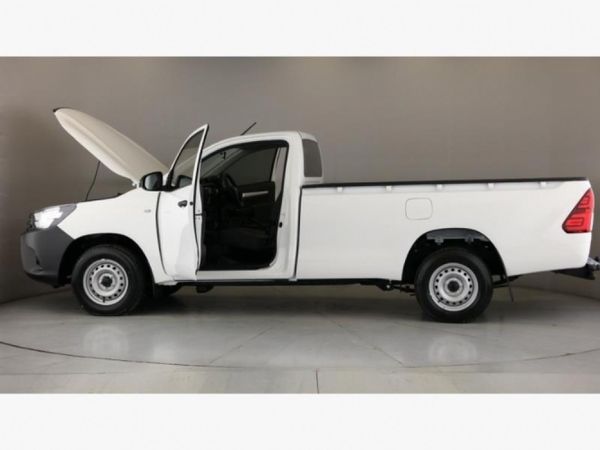 2026-Toyota-Hilux-24-GD-Single-Cab image:18