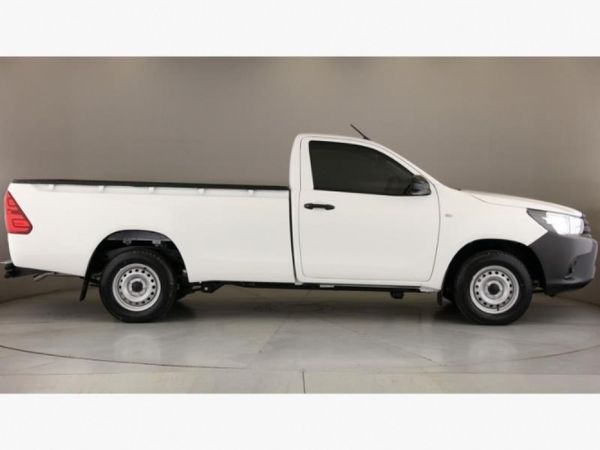 2026-Toyota-Hilux-24-GD-Single-Cab image:3