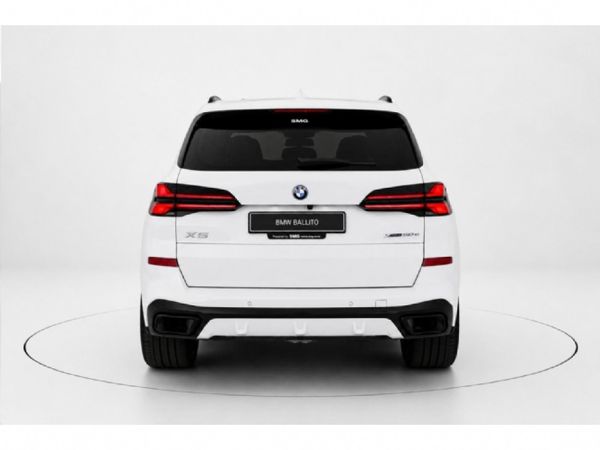 2025-BMW-X5-xDrive50e-M-Sport-Pro image:4