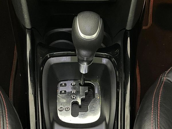 2019-Peugeot-2008-12T-PureTech-GT-Line-Auto image:10