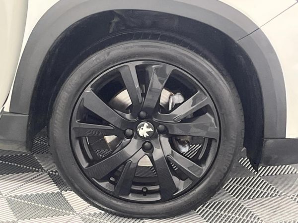 2019-Peugeot-2008-12T-PureTech-GT-Line-Auto image:5