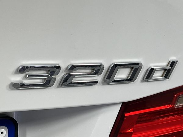 2013-BMW-3-Series-320d-M-Sport-Auto image:11