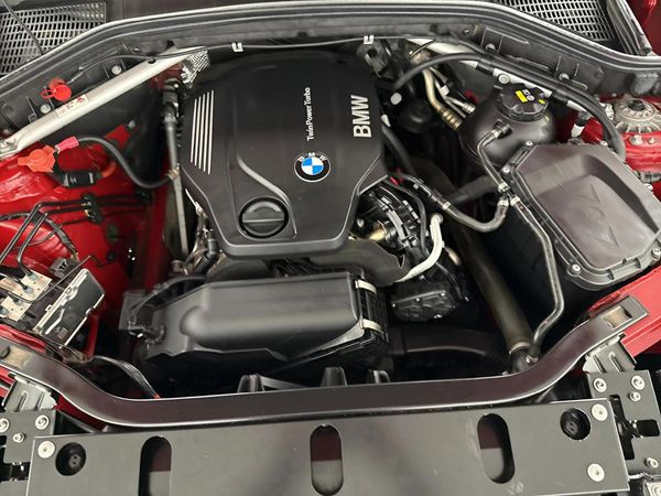 2018-BMW-X4-xDrive20d-M-Sport image:11