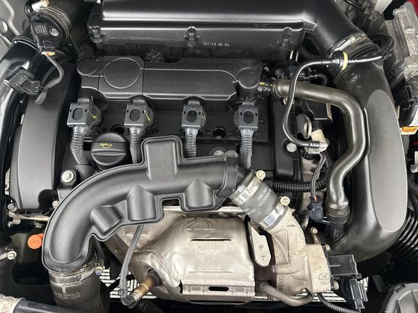 2021-Citroen-C5-Aircross-16-THP-Feel-121kW image:13