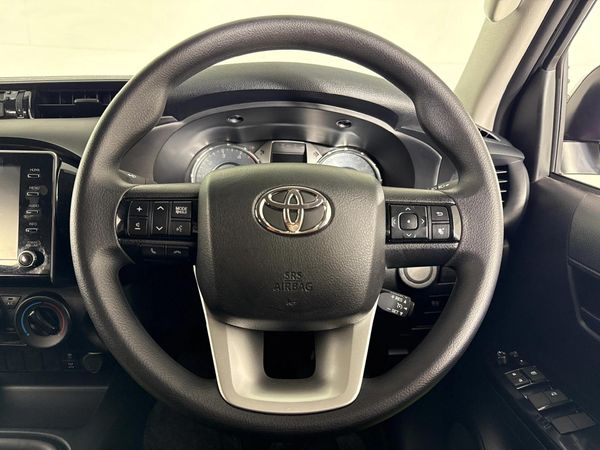 2026-Toyota-Hilux-24-GD-6-Raised-Body-Raider-Double-Cab image:12