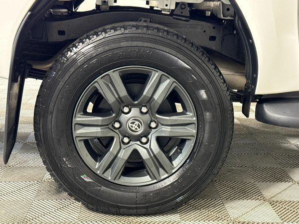 2026-Toyota-Hilux-24-GD-6-Raised-Body-Raider-Double-Cab image:6