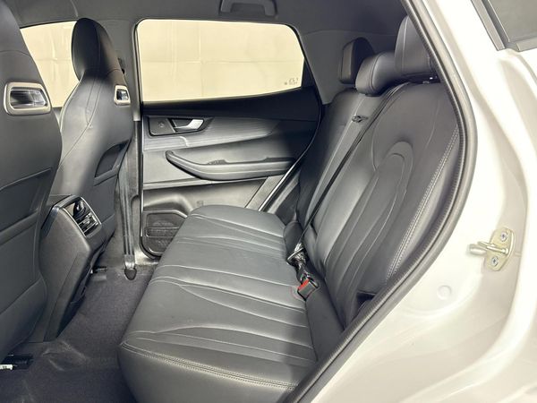 2026-Chery-Tiggo-Cross-15-HEV-Comfort-DHT image:3