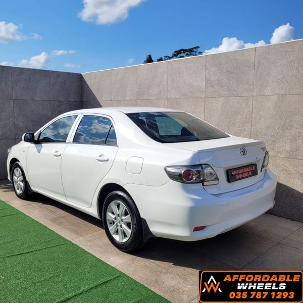 2014-Toyota-Corolla-Quest-16-Plus image:12