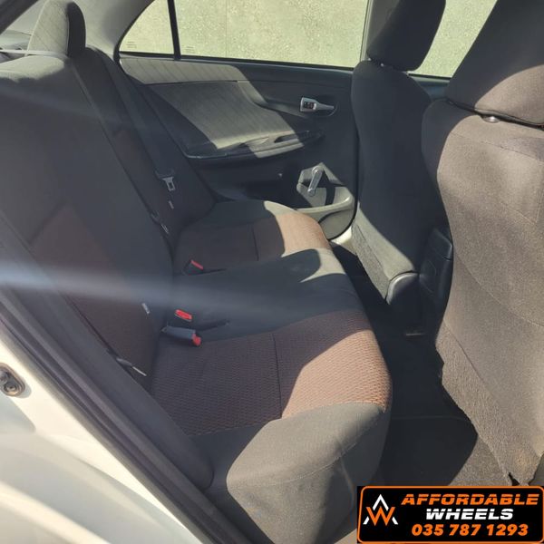 2014-Toyota-Corolla-Quest-16-Plus image:5