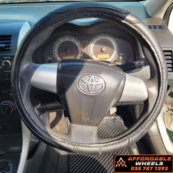 2014-Toyota-Corolla-Quest-16-Plus image:6