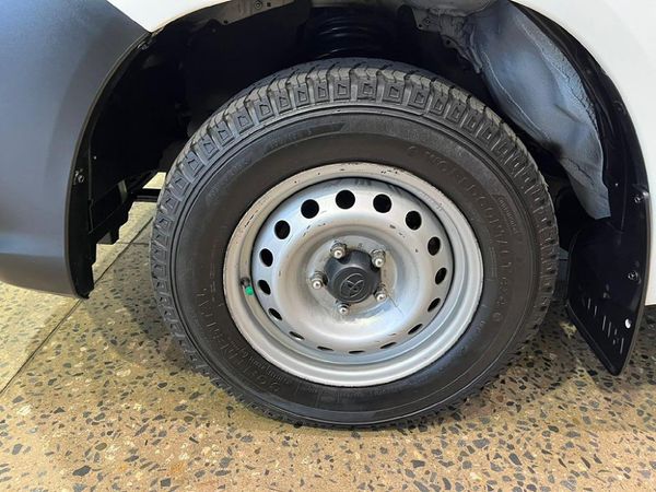 2021-Toyota-Hilux-24-GD-Single-Cab image:8
